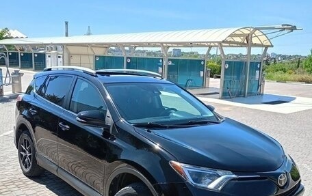 Toyota RAV4, 2017 год, 2 400 000 рублей, 2 фотография