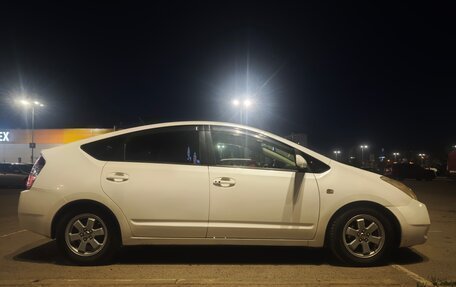 Toyota Prius, 2005 год, 750 000 рублей, 23 фотография
