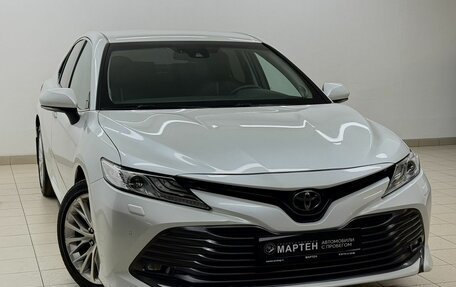 Toyota Camry, 2019 год, 2 525 000 рублей, 3 фотография