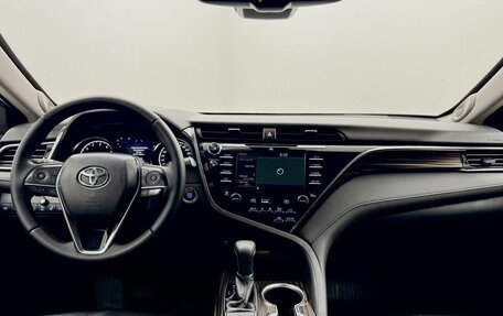 Toyota Camry, 2019 год, 2 525 000 рублей, 17 фотография