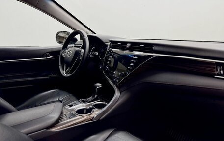 Toyota Camry, 2019 год, 2 525 000 рублей, 12 фотография