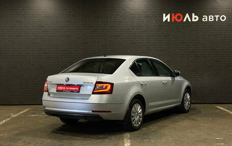 Skoda Octavia, 2017 год, 1 565 000 рублей, 5 фотография