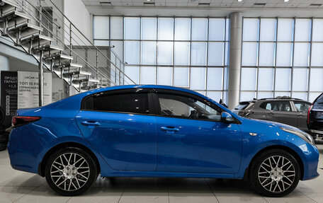 KIA Rio IV, 2018 год, 1 350 000 рублей, 8 фотография
