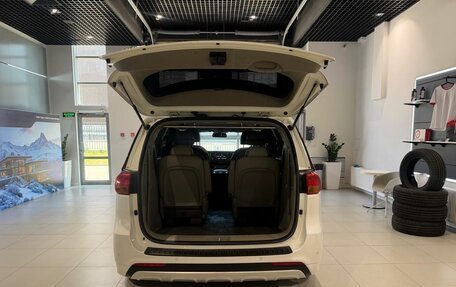 KIA Carnival III, 2018 год, 2 500 000 рублей, 9 фотография