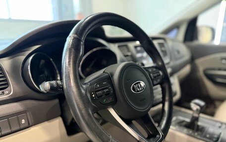 KIA Carnival III, 2018 год, 2 500 000 рублей, 14 фотография