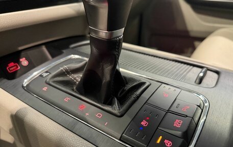 KIA Carnival III, 2018 год, 2 500 000 рублей, 19 фотография