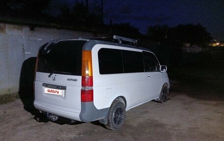 Honda Stepwgn II рестайлинг, 2001 год, 850 000 рублей, 8 фотография
