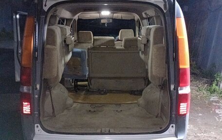 Honda Stepwgn II рестайлинг, 2001 год, 850 000 рублей, 28 фотография