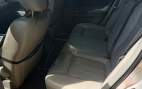 Chrysler 300C II, 2005 год, 550 000 рублей, 12 фотография