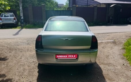 Chrysler 300C II, 2005 год, 550 000 рублей, 8 фотография