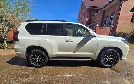 Toyota Land Cruiser Prado 150 рестайлинг 2, 2015 год, 3 690 000 рублей, 7 фотография