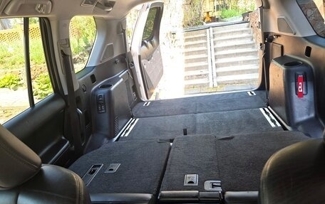 Toyota Land Cruiser Prado 150 рестайлинг 2, 2015 год, 3 690 000 рублей, 23 фотография