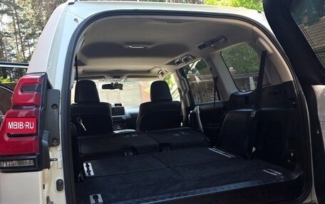 Toyota Land Cruiser Prado 150 рестайлинг 2, 2015 год, 3 690 000 рублей, 20 фотография