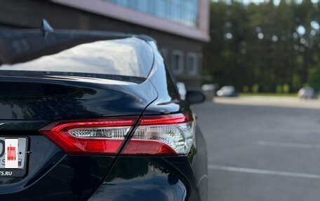 Toyota Camry, 2018 год, 2 495 000 рублей, 9 фотография
