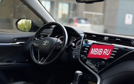 Toyota Camry, 2018 год, 2 495 000 рублей, 17 фотография