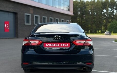 Toyota Camry, 2018 год, 2 495 000 рублей, 8 фотография