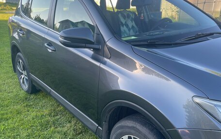 Toyota RAV4, 2015 год, 2 200 000 рублей, 14 фотография