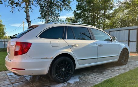 Skoda Superb III рестайлинг, 2012 год, 1 300 000 рублей, 4 фотография
