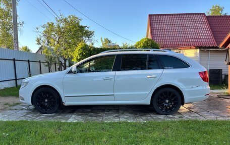 Skoda Superb III рестайлинг, 2012 год, 1 300 000 рублей, 9 фотография