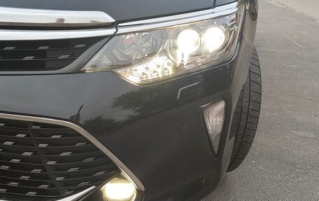 Toyota Camry, 2017 год, 2 190 000 рублей, 3 фотография