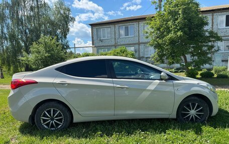 Hyundai Elantra V, 2013 год, 1 000 000 рублей, 4 фотография