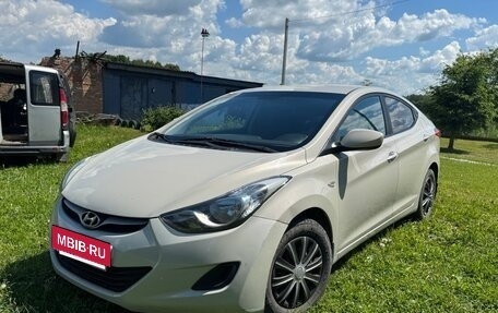 Hyundai Elantra V, 2013 год, 1 000 000 рублей, 8 фотография