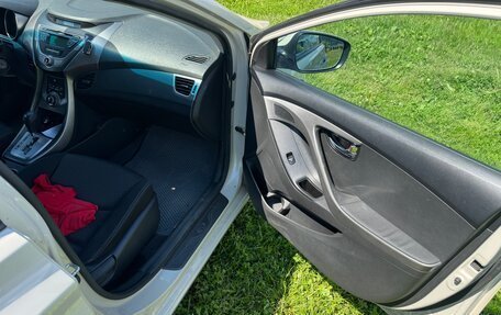 Hyundai Elantra V, 2013 год, 1 000 000 рублей, 14 фотография