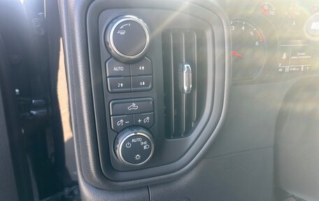 Chevrolet Silverado, 2023 год, 5 900 000 рублей, 12 фотография