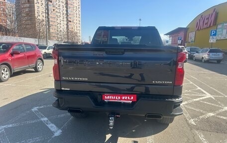 Chevrolet Silverado, 2023 год, 5 900 000 рублей, 9 фотография