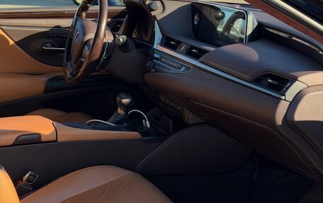 Lexus ES VII, 2019 год, 3 490 000 рублей, 6 фотография