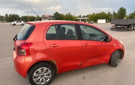 Toyota Yaris III рестайлинг, 2007 год, 399 000 рублей, 7 фотография