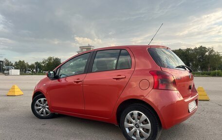 Toyota Yaris III рестайлинг, 2007 год, 399 000 рублей, 5 фотография