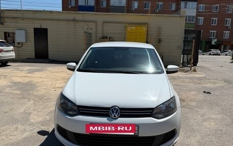 Volkswagen Polo VI (EU Market), 2014 год, 690 000 рублей, 2 фотография