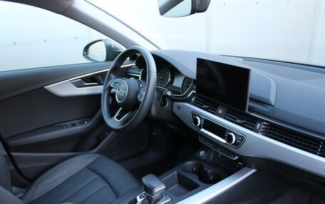 Audi A4, 2021 год, 3 500 000 рублей, 3 фотография