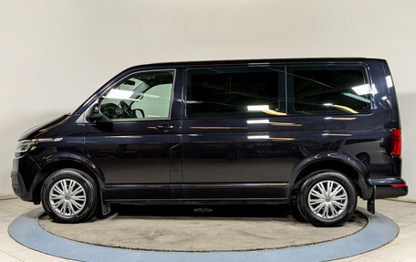Volkswagen Caravelle T6 рестайлинг, 2021 год, 4 740 000 рублей, 5 фотография
