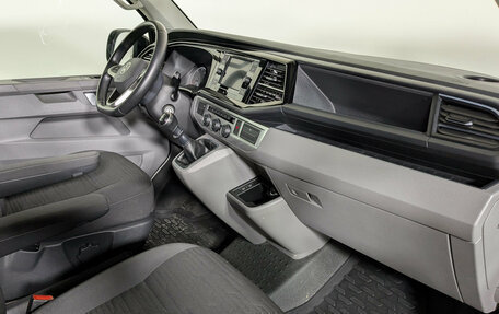 Volkswagen Caravelle T6 рестайлинг, 2021 год, 4 740 000 рублей, 13 фотография