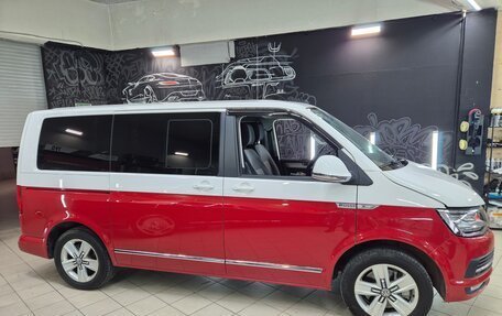 Volkswagen Multivan T6 рестайлинг, 2017 год, 4 975 000 рублей, 2 фотография