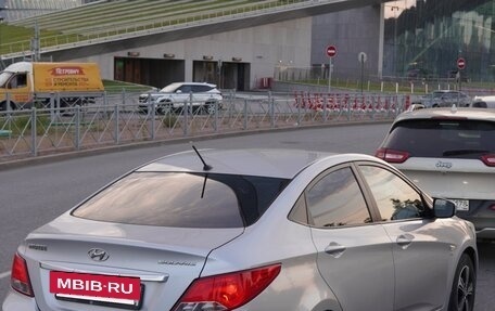 Hyundai Solaris II рестайлинг, 2015 год, 1 100 000 рублей, 3 фотография