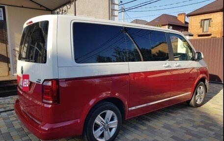 Volkswagen Multivan T6 рестайлинг, 2017 год, 4 975 000 рублей, 6 фотография