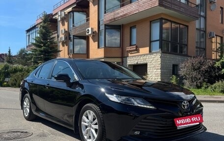 Toyota Camry, 2020 год, 2 750 000 рублей, 3 фотография