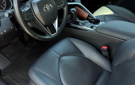 Toyota Camry, 2020 год, 2 750 000 рублей, 12 фотография