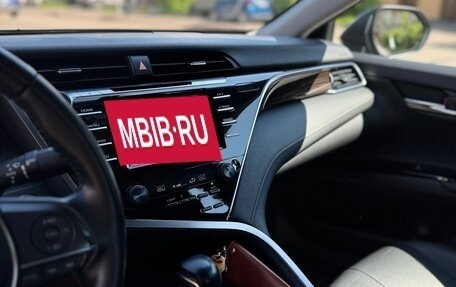 Toyota Camry, 2020 год, 2 750 000 рублей, 15 фотография