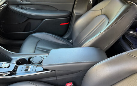 Hyundai Sonata VIII, 2019 год, 2 100 000 рублей, 11 фотография