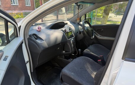 Toyota Vitz, 2010 год, 700 000 рублей, 7 фотография