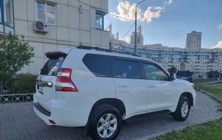 Toyota Land Cruiser Prado 150 рестайлинг 2, 2014 год, 2 820 000 рублей, 3 фотография