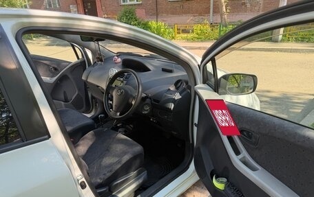 Toyota Vitz, 2010 год, 700 000 рублей, 8 фотография