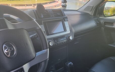 Toyota Land Cruiser Prado 150 рестайлинг 2, 2014 год, 2 820 000 рублей, 12 фотография