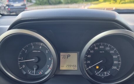 Toyota Land Cruiser Prado 150 рестайлинг 2, 2014 год, 2 820 000 рублей, 18 фотография