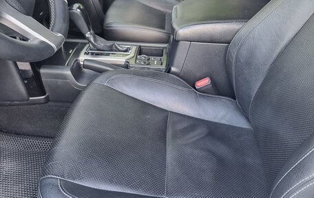 Toyota Land Cruiser Prado 150 рестайлинг 2, 2014 год, 2 820 000 рублей, 20 фотография