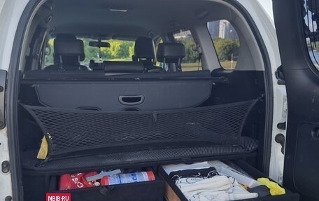 Toyota Land Cruiser Prado 150 рестайлинг 2, 2014 год, 2 820 000 рублей, 17 фотография